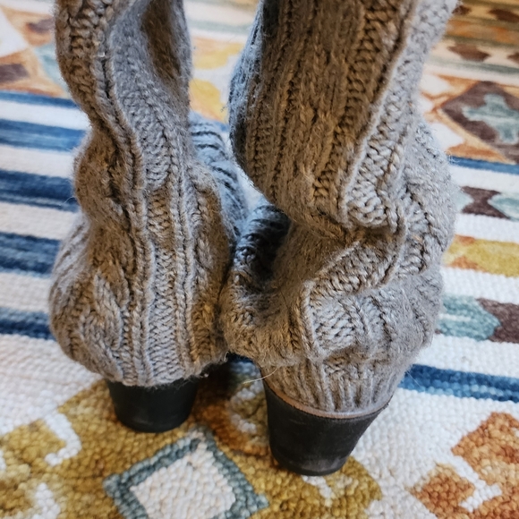 Sorel Crazy Cable Winter Boots - Picture 8 of 8